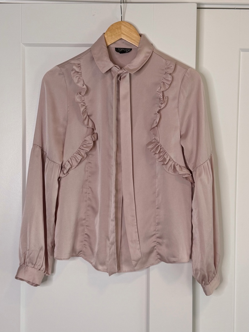 💛2 for $20-Topshop Dusty Pink Ruffle Tie-Neck Blouse